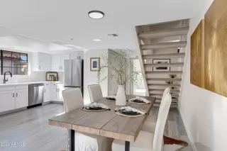 Photo #5: 6645700 Listing 