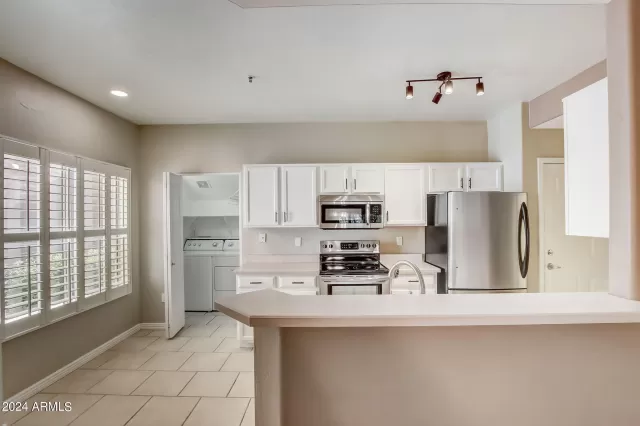 MLS: 6645733 Condo For Sale