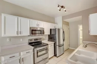 Photo #2: 6645733 Listing