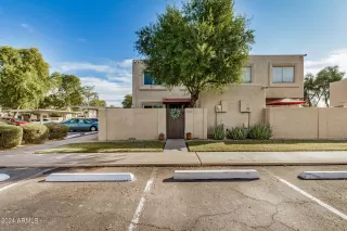 Photo #1: 6645782 Listing 