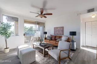 Photo #3: 6645813 Listing