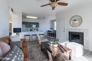 Photo #5: 6645813 Listing