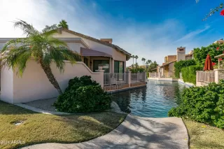 Photo #3: 6645993 Listing