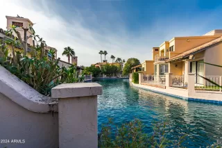 Photo #4: 6645993 Listing