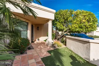 Photo #6: 6645993 Listing