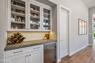 Photo #4: 6646027 Listing 