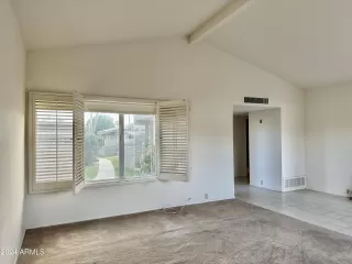 Photo #4: 6646068 Listing 