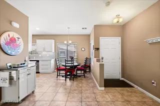 Photo #3: 6646288 Listing 