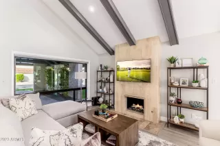 Photo #3: 6646362 Listing