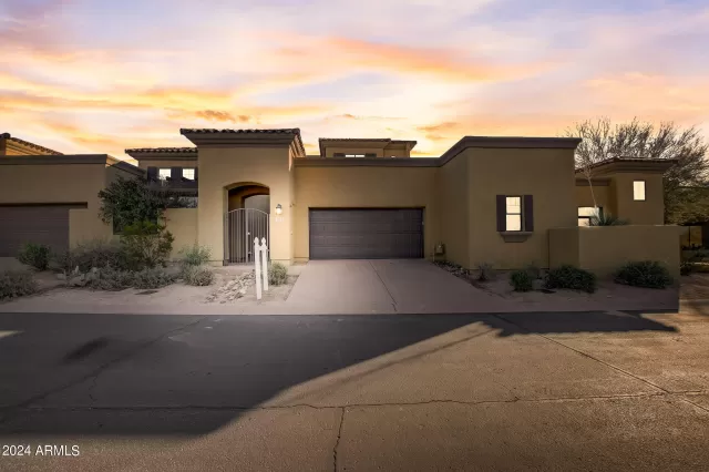 MLS: 6646517 Condo For Sale