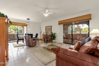 Photo #6: 6646694 Listing