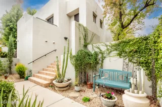 Photo #3: 6646705 Listing 