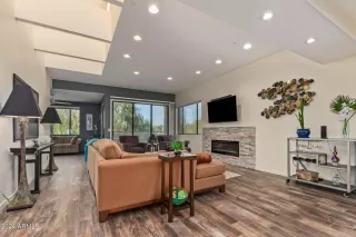 Photo #4: 6646705 Listing 