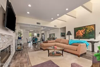 Photo #6: 6646705 Listing 