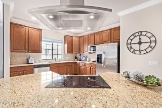 Photo #3: 6646818 Listing