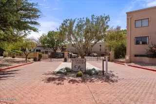 Photo #2: 6647164 Listing 