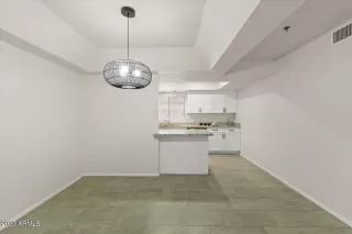 Photo #6: 6647164 Listing 