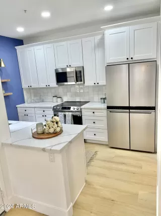 Photo #6: 6647198 Listing 