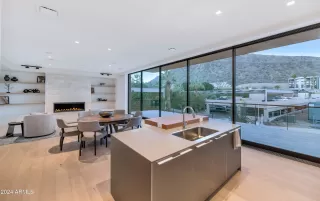 Photo #1: 6647230 Listing