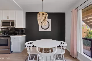 Photo #6: 6647989 Listing