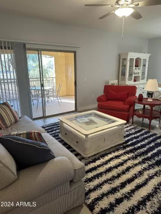 Photo #4: 6648065 Listing 