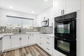 Photo #3: 6648101 Listing