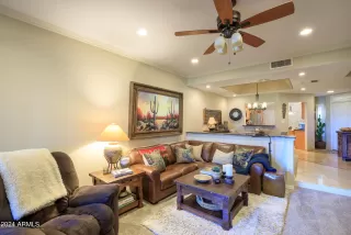 Photo #5: 6648336 Listing 