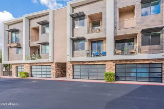 Photo #2: 6648366 Listing