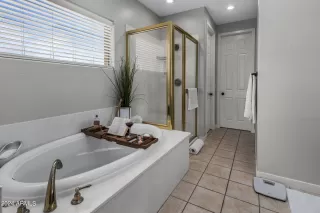 Photo #4: 6648456 Listing