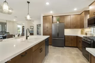 Photo #2: 6648464 Listing