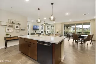 Photo #3: 6648464 Listing