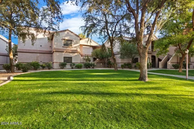 MLS: 6648620 Condo For Sale