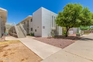 Photo #3: 6648633 Listing