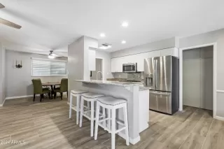 Photo #3: 6648760 Listing