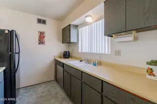 Photo #2: 6648803 Listing