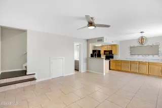 Photo #4: 6648871 Listing