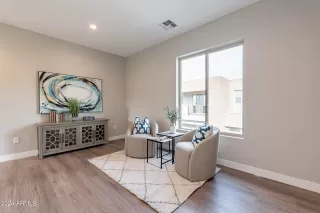 Photo #6: 6648890 Listing