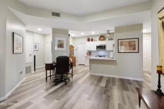 Photo #2: 6649030 Listing 