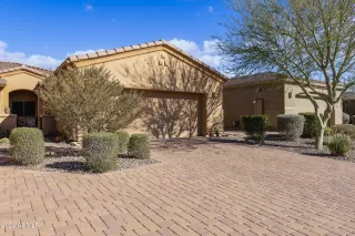 Photo #3: 6649055 Listing