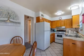 Photo #3: 6649089 Listing