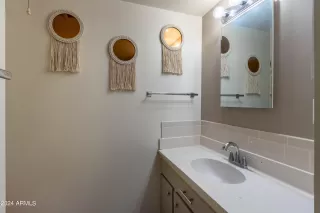 Photo #5: 6649089 Listing