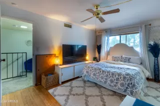 Photo #6: 6649089 Listing