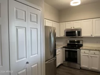 Photo #4: 6649114 Listing