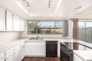 Photo #2: 6649144 Listing 