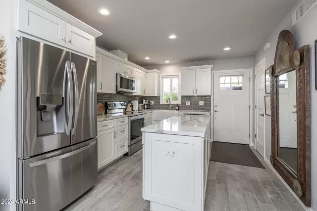 MLS: 6649259 Condo For Sale