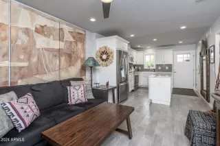 Photo #3: 6649259 Listing 