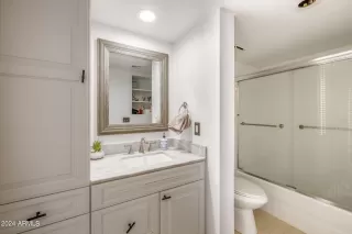 Photo #3: 6649288 Listing 