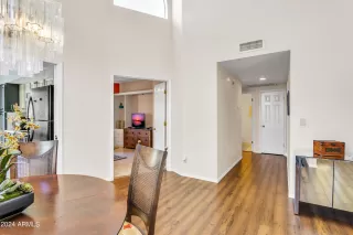 Photo #4: 6649414 Listing