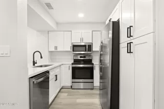 Photo #2: 6649530 Listing