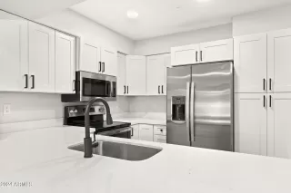 Photo #4: 6649530 Listing